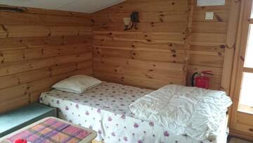 Фото номера Дом с 3 спальнями Дома для отпуска Maarjamäe Holiday House г. Ряпина 18